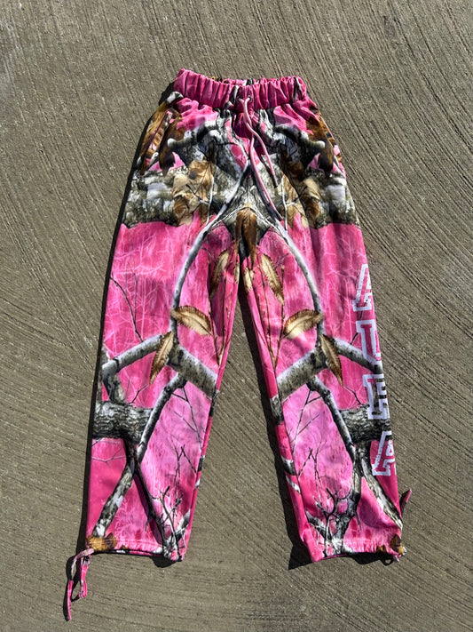 PINK CAMO SWEATPANTS