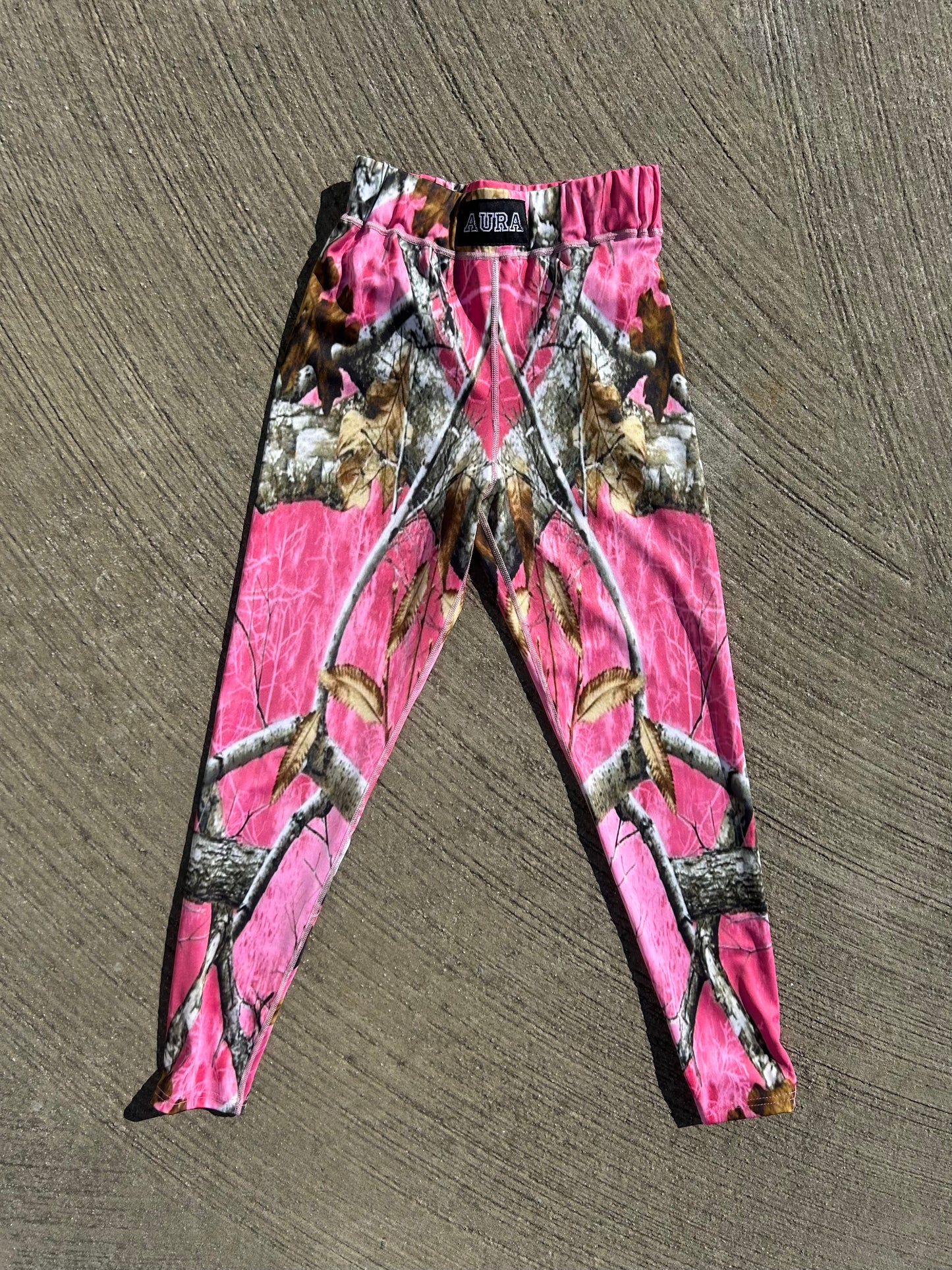 PINK CAMO LEGGINGS