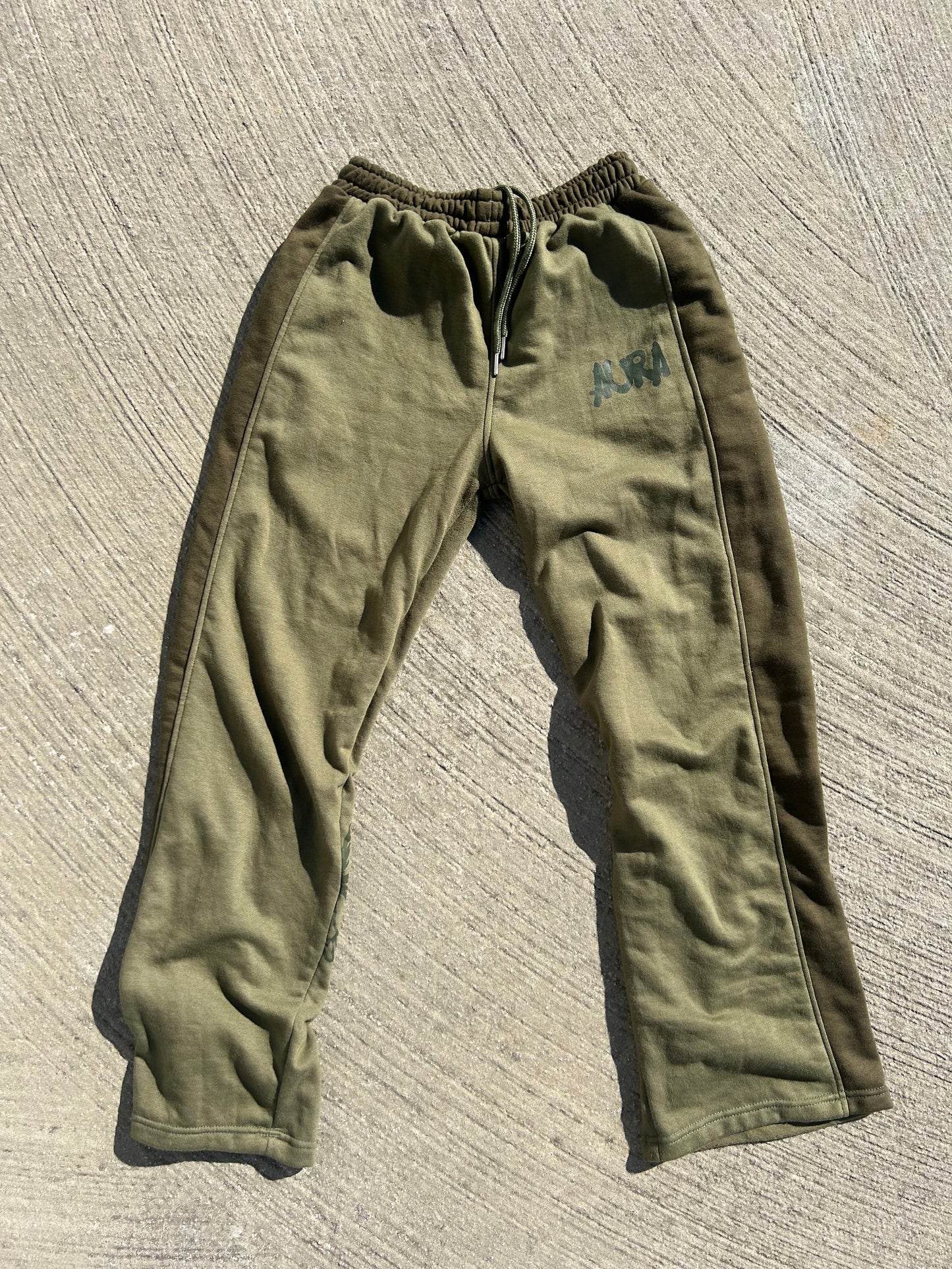 ARMY GREEN SWEATPANTS